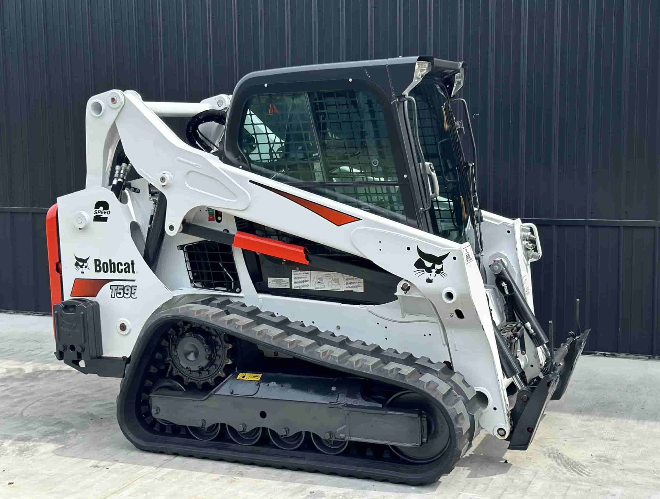 2018 BOBCAT T595 CLEAN
